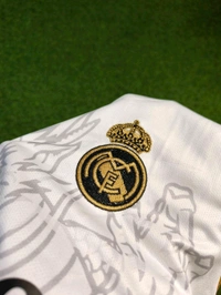 Madrid White Gold Dragon Fan Edition Set - M