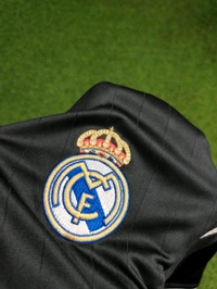 Retro Madrid 2006-07 Away Half Sleeve - M