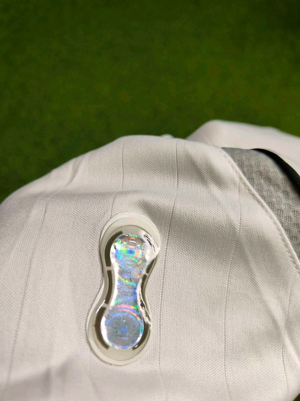 Retro Madrid 2006-07 Home Half Sleeve - M