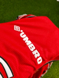 Retro Manchester United 1998-99 Home Half Sleeve - XL