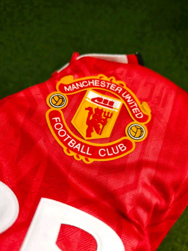 Retro Manchester United 1992-94 Home Half Sleeve  - L
