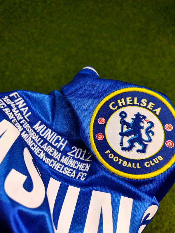 Retro Chelsea 2011-12 Home Half Sleeve  - XL