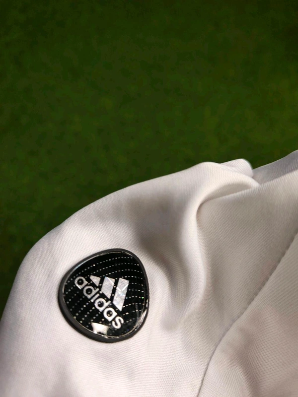Retro Madrid 2011-12 Home Half Sleeve - XL