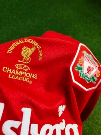 Retro Liverpool 2005 Home Half Sleeve  - XL