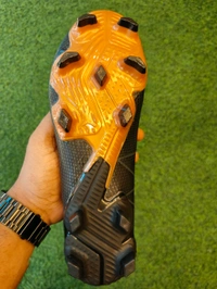 Future Black And Gold Colour With Less Low Ankle - 7.5