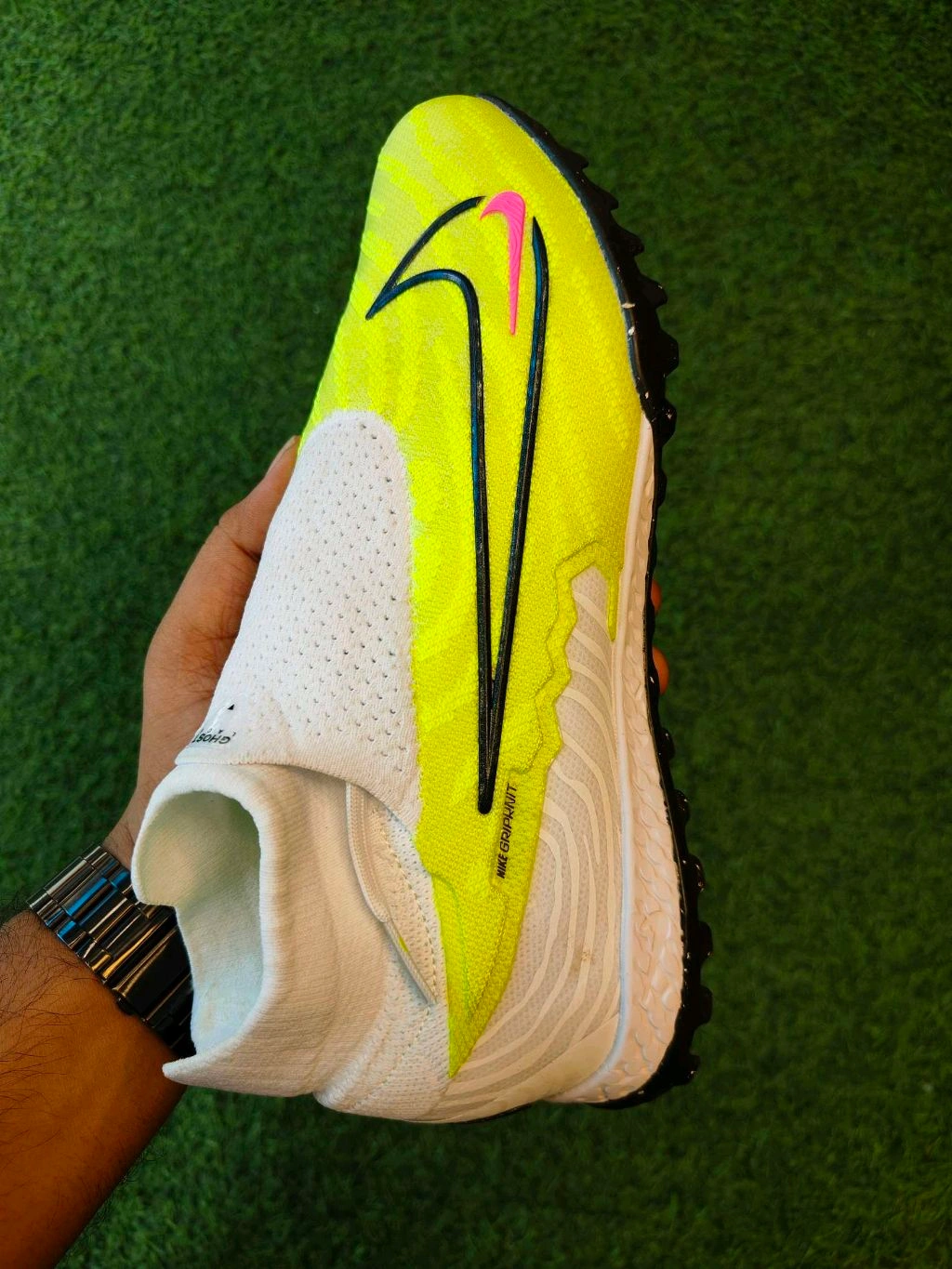 Phantomgx light green colour astro turf with less high ankle