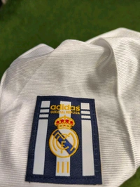 Retro Madrid Home 1999-2000 Half Sleeve - M