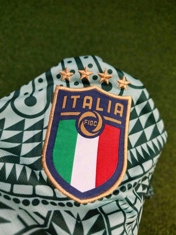 Italy Green Limited Edition Jersey With Short  - M