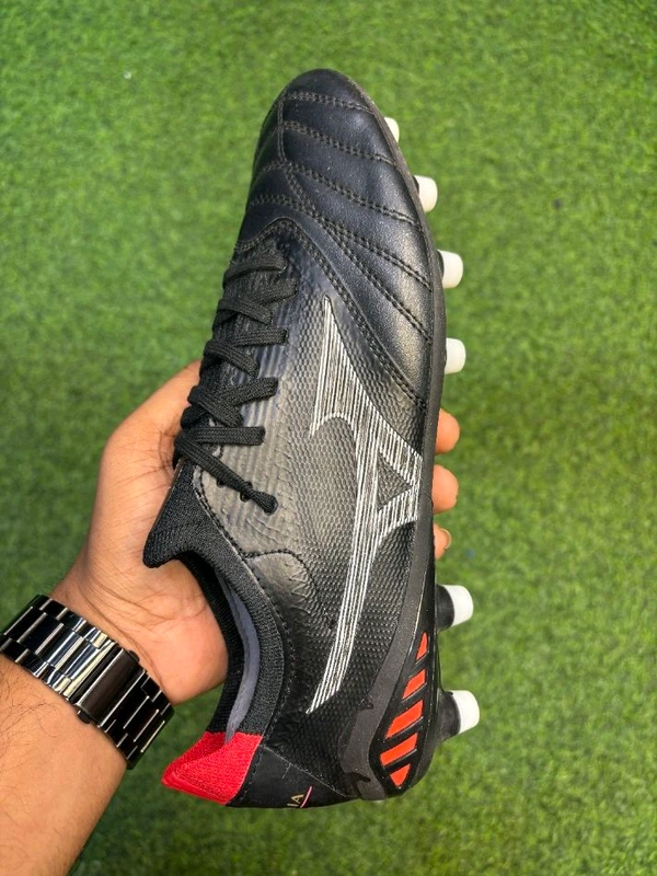 Mizuno Neo Black Colour With Less  - 6.5