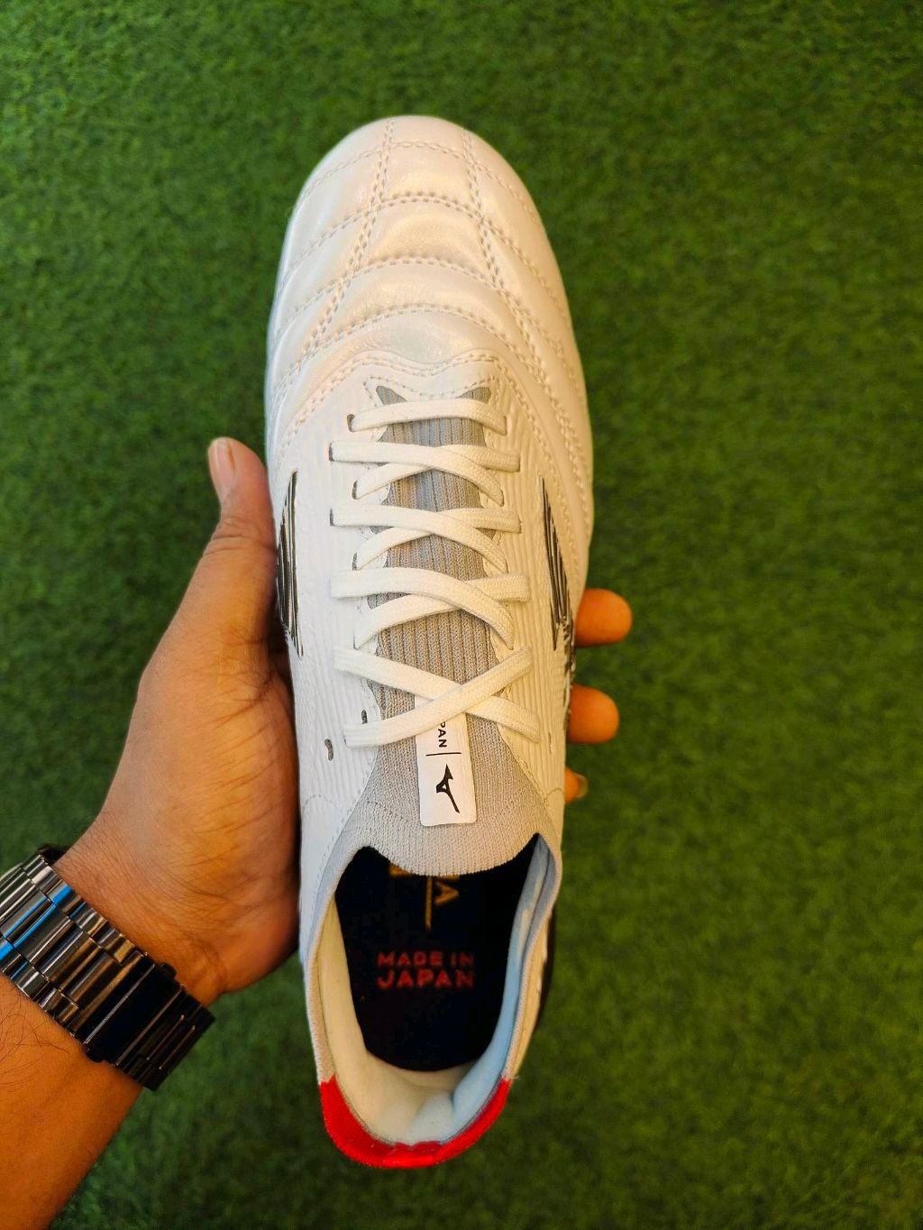 Mizuno Morelia Neo White Colour With Less