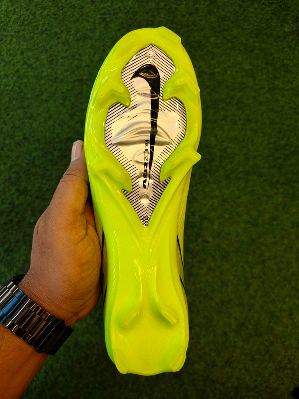 Mercurial Vapor 16 Light Green With Less - 4.5