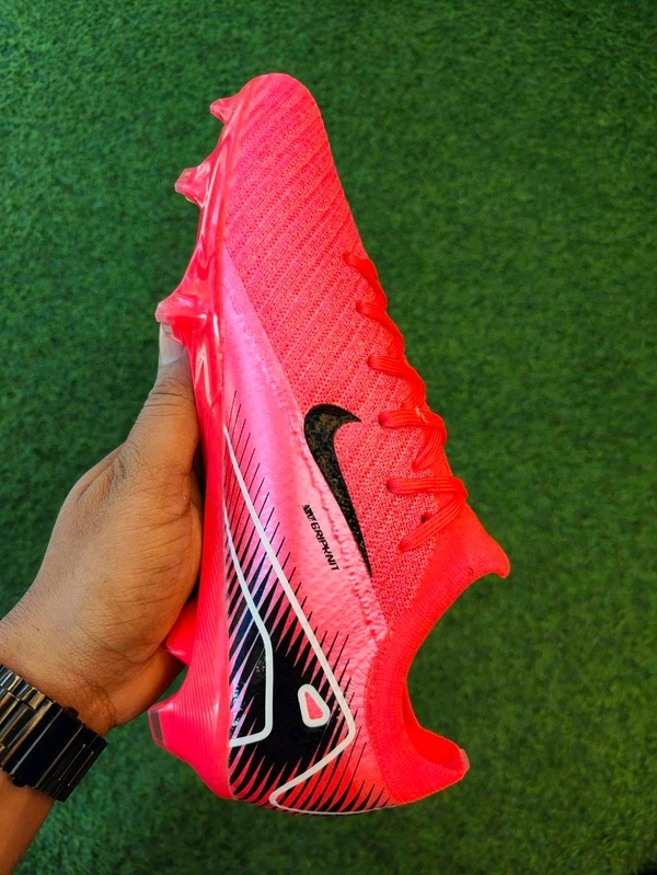 Mercurial Vapor 16 Red Colour With Less - 7.5