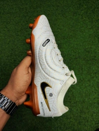 Tempo Cream And Gold Colour Low Top - 8.5