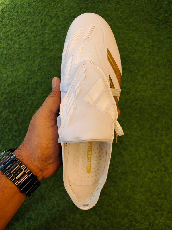 Predator Foldover Elite White And Gold Colour - 6.5