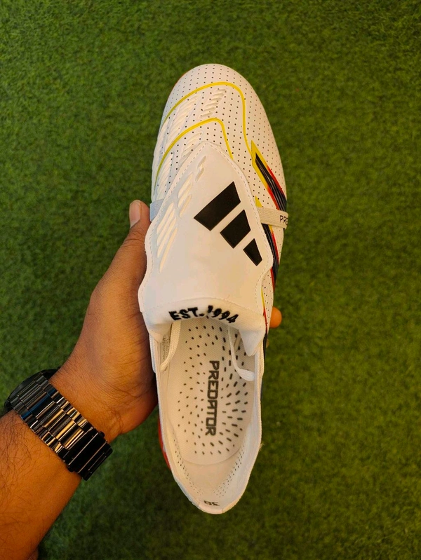 Predator Foldover Elite White And Blue Colour Mix - 7.5