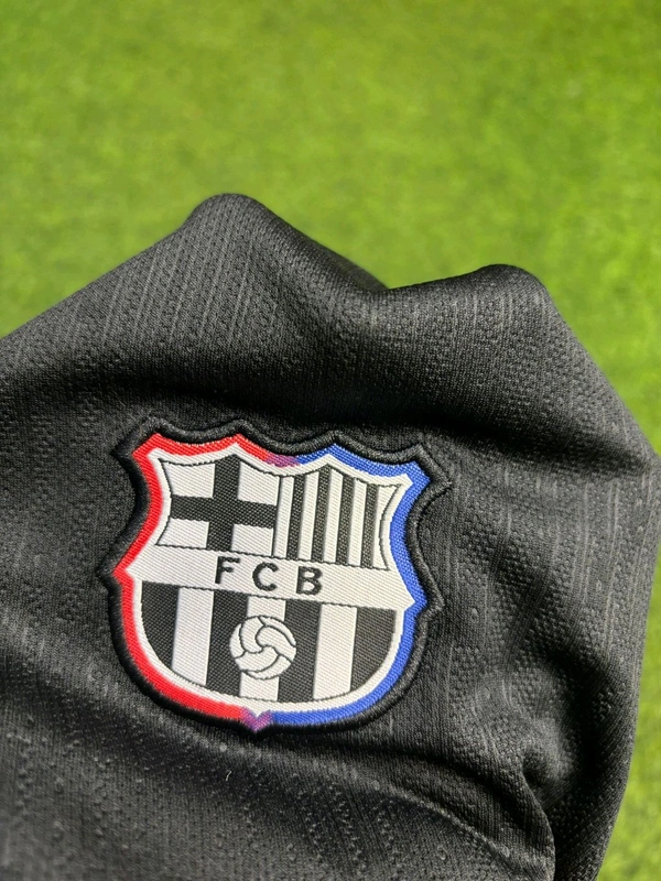 FC Barcelona Away 24/25 Kit With Short For Kids - 20-22