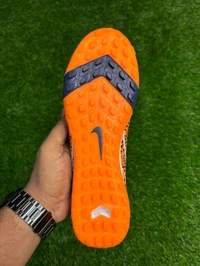 Mercurial Vapor 16 Elite Electric Astro/Turf With Lace - 5.5
