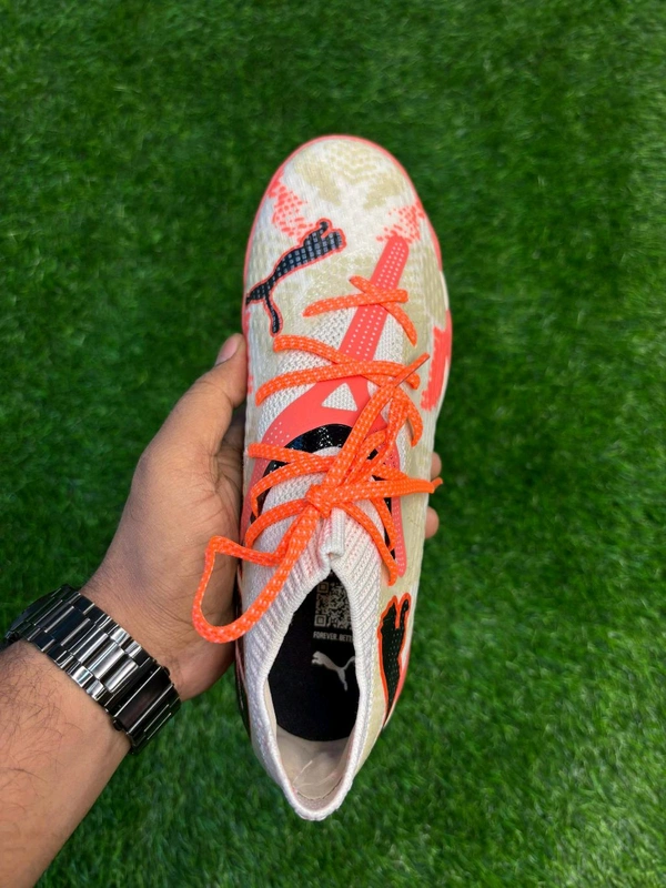 Future Cream Colour Astro/Turf Boot With Lace - 9