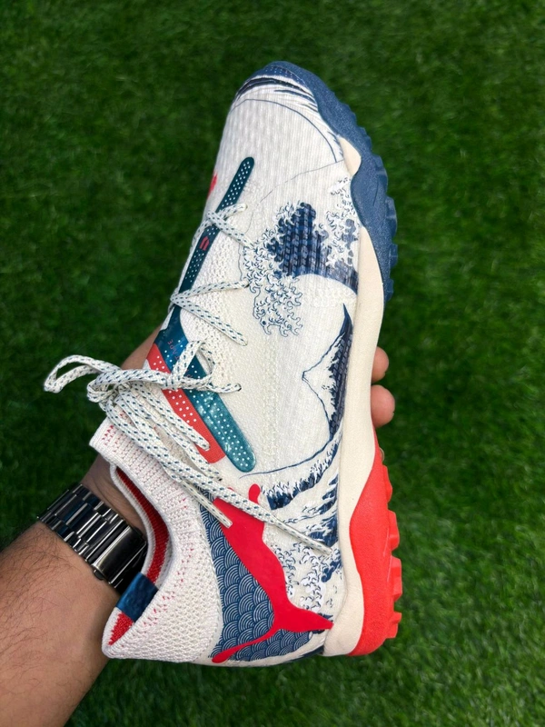 Future White And Blue Colour Astro/Turf With Lace - 6.5