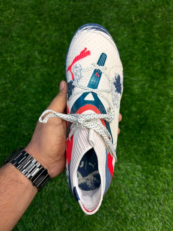Future White And Blue Colour Astro/Turf With Lace - 6.5