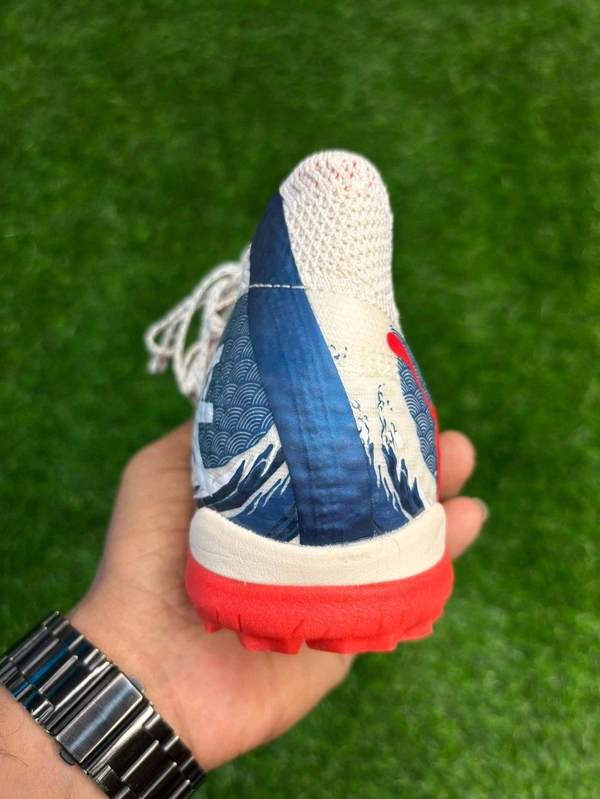 Future White And Blue Colour Astro/Turf With Lace - 6.5