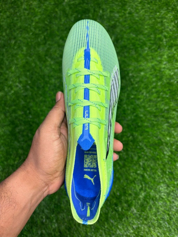 Ultra Green And Blue Colour With Lace - 6.5