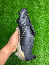 Predator Foldover Elite Black And Gold Colour With Lace - 6