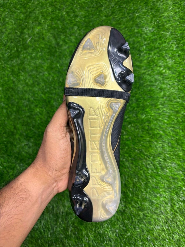 Predator Foldover Elite Black And Gold Colour With Lace - 6.5