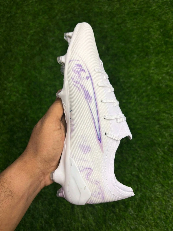 Ultra White Colour With Lace - 7.5
