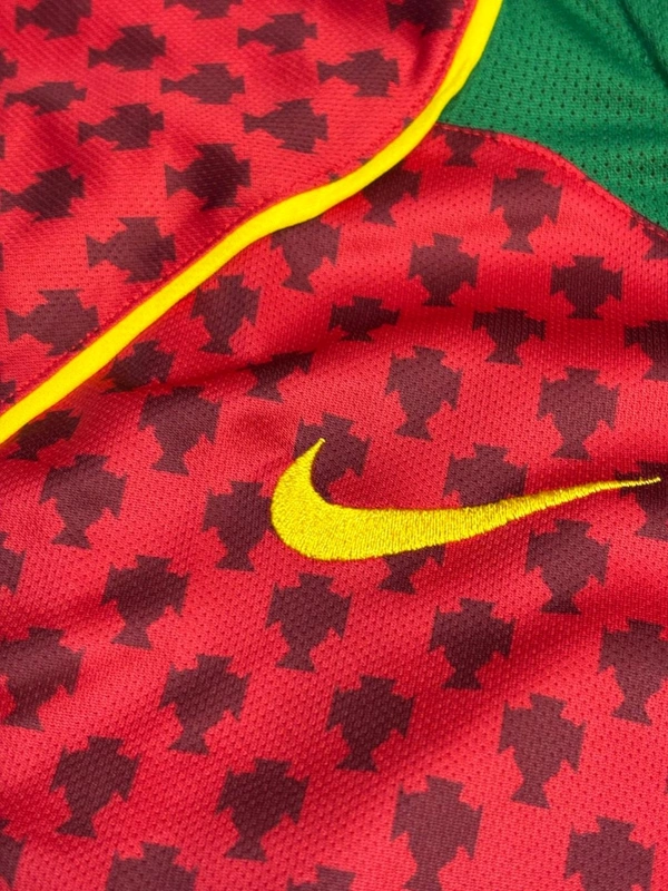 Portugal 2004 Home Retro Jersey - L