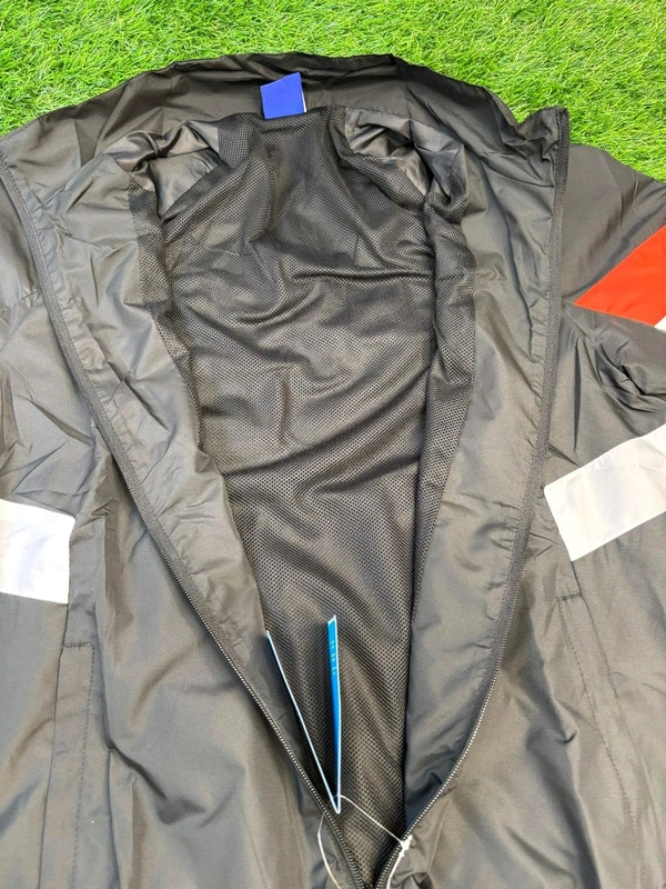 Manchester United Black Colour Track Top - XL