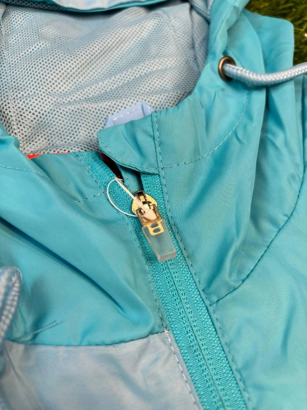 Manchester City Windbreaker Jacket With Hood - L