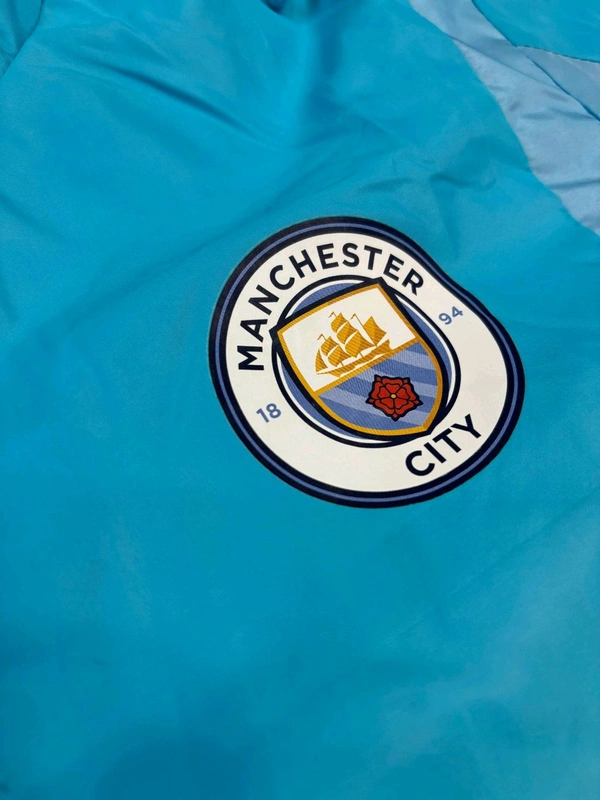 Manchester City Windbreaker Jacket With Hood - L