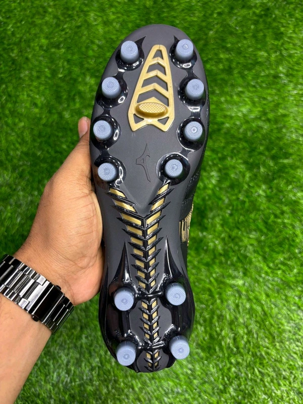 Mizuno Morelia Neo Black And Gold  With Lace - 6.5