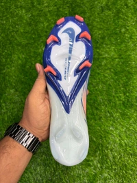 Mercurial Vapor 16 Elite Low Top CR7 Edition FG - 7.5