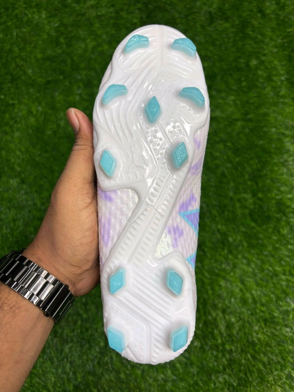 Future 7 Pro White FG Boot With Lace  - 7.5