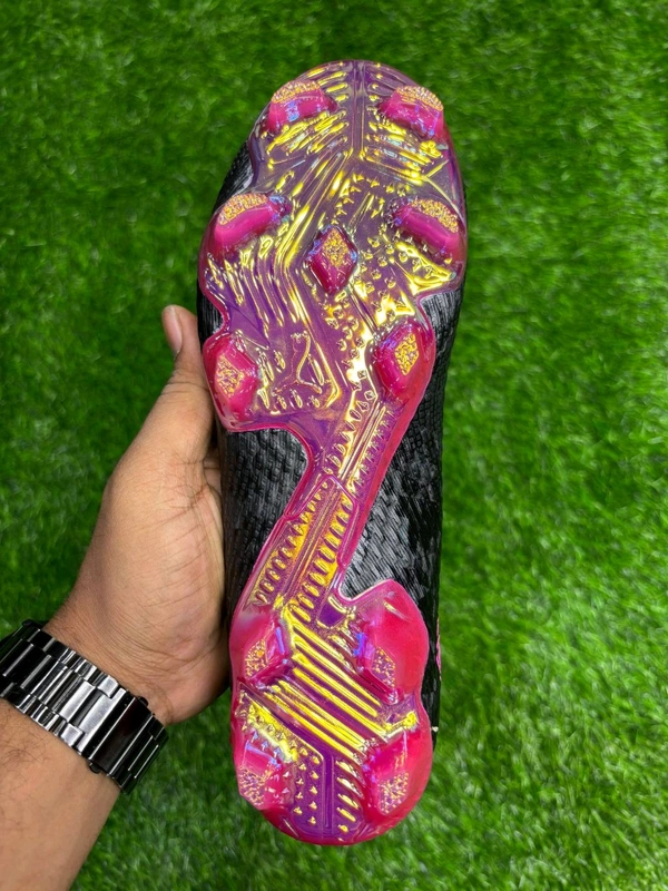 Future 7 Pro FG Boot Black With Lace  - 6