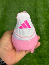 F50 Lamine Yamal Edition Baby Pink FG Without Lace  - 9