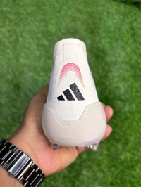 Predator Elite FG Cream Colour Without Lace - 6