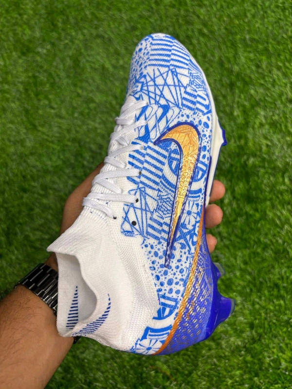 Mercurial Vapor 15 Elite FG CR7 Edition High Top  - 5.5
