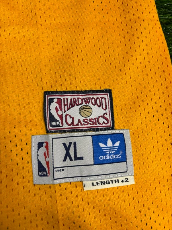 NBA Lakers Yellow Black- BAYANT 24 - S