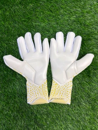Future Ultimate White GK Gloves  - 9