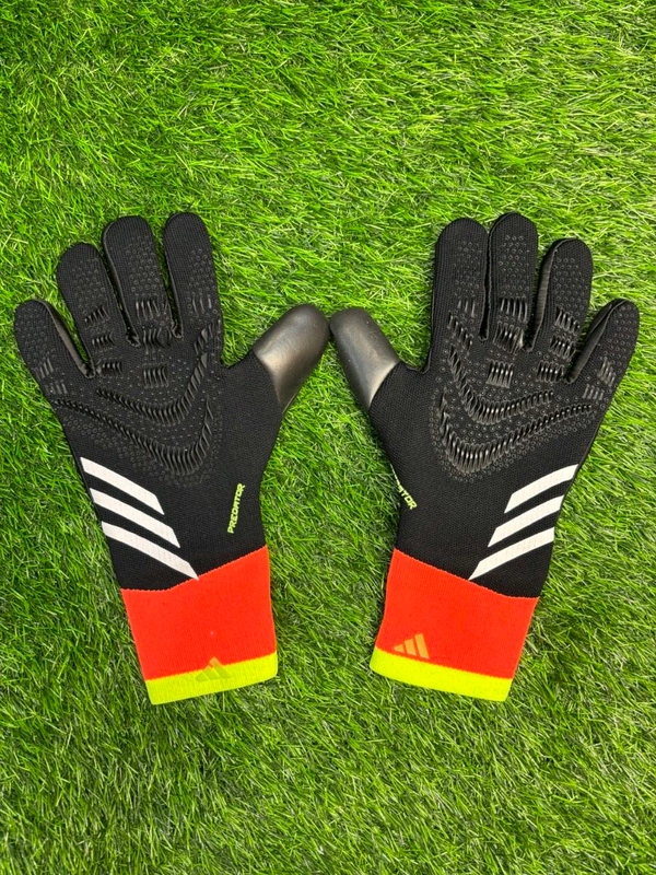 Predator Black And Red GK Gloves  - 8
