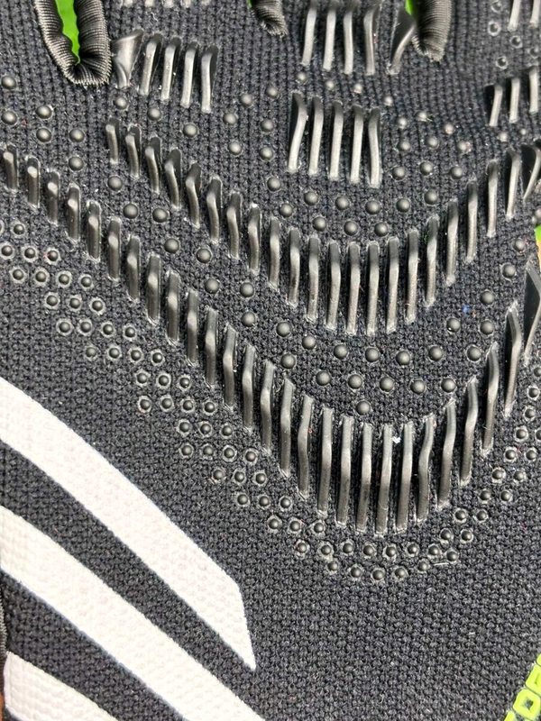Predator Black And Red GK Gloves  - 9
