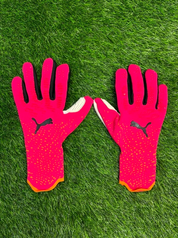 Future Ultimate Pink GK Gloves  - 9