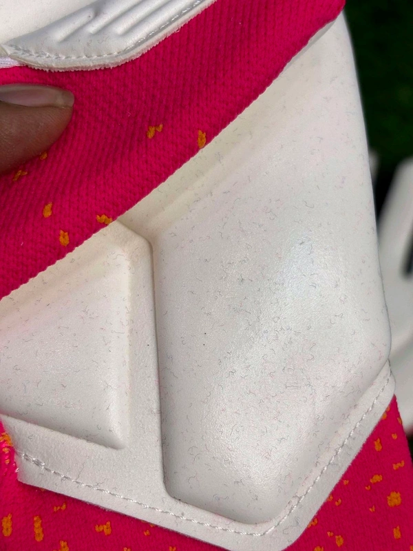 Future Ultimate Pink GK Gloves  - 9
