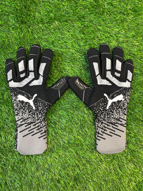 Future Ultimate Black And Grey GK Gloves  - 9