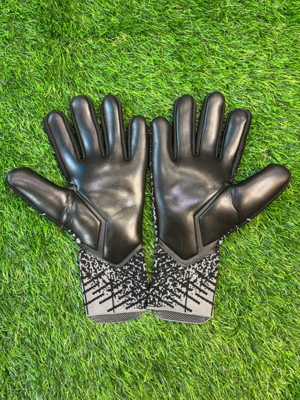 Future Ultimate Black And Grey GK Gloves  - 9