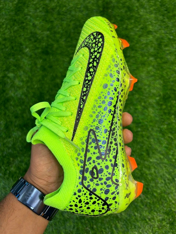 Mercurial Vapor 16 Green & Black Low-Top FG  - 5.5