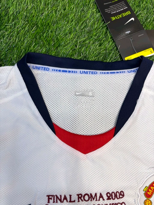 Retro Manchester United 2009 Champions League Final Jersey Full Sleeve  - XL